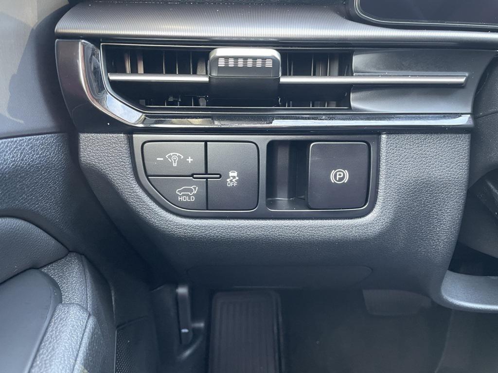 new 2026 Kia Sportage car, priced at $30,926