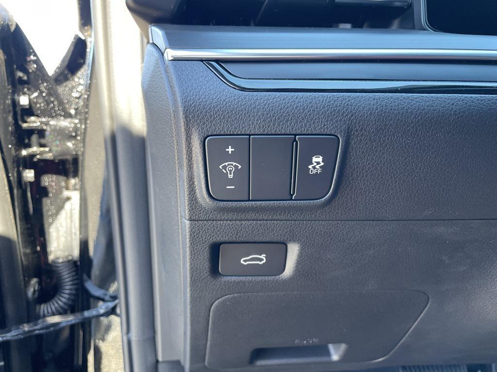 new 2026 Kia K5 car, priced at $30,094