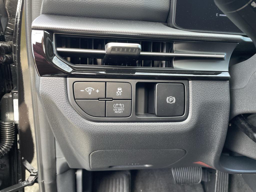 new 2026 Kia Sportage Hybrid car, priced at $29,131