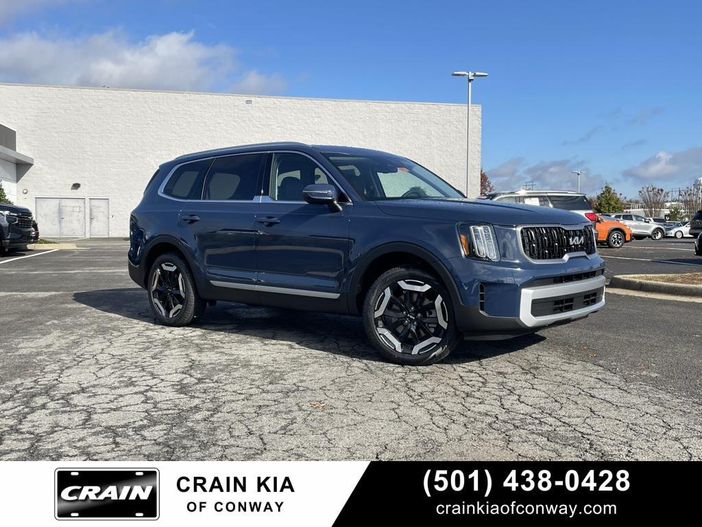 new 2025 Kia Telluride car, priced at $43,539