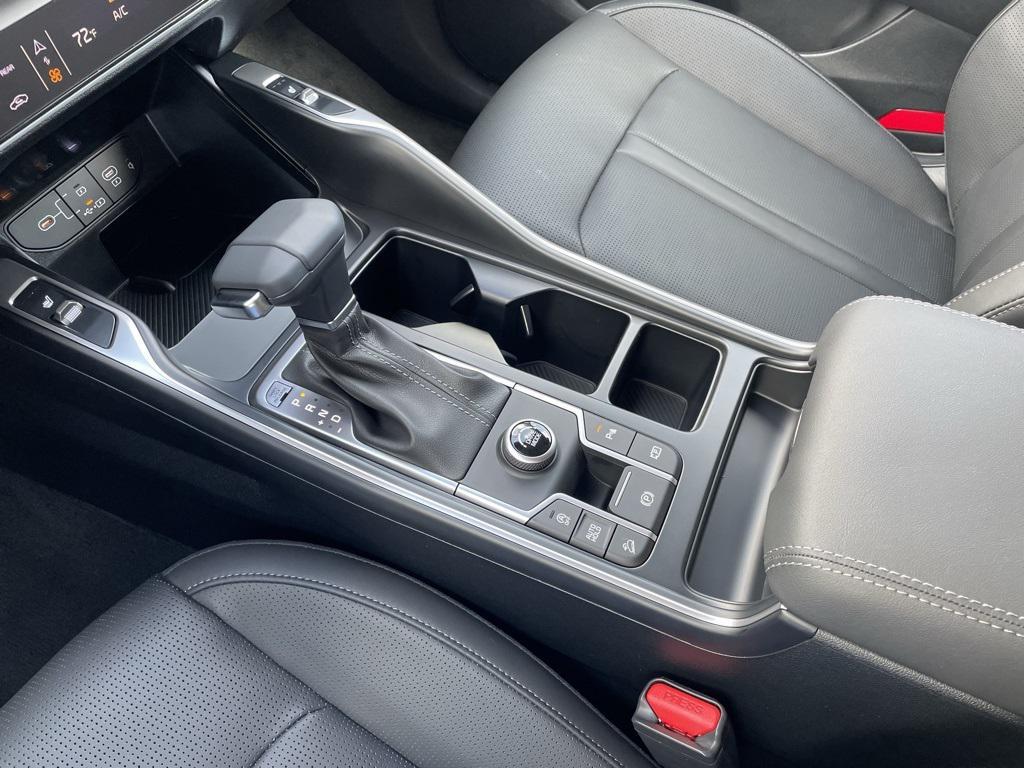 new 2026 Kia Sorento car, priced at $35,943