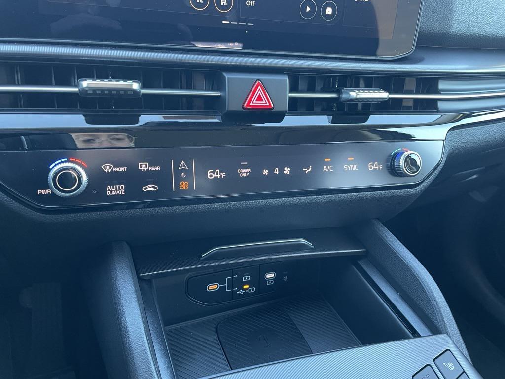 new 2026 Kia Sportage Hybrid car, priced at $38,922