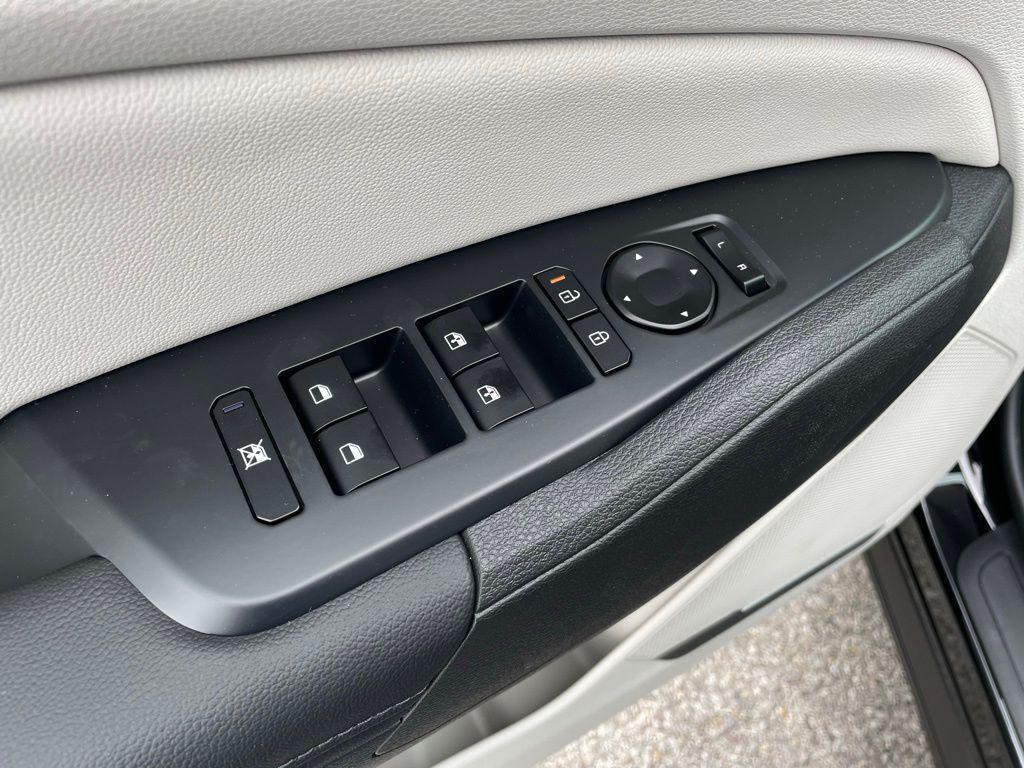 new 2026 Kia Sportage car, priced at $30,774