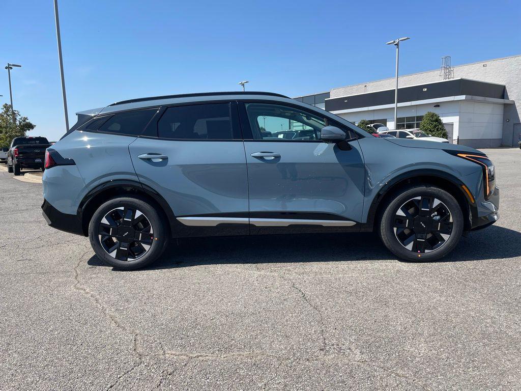 new 2026 Kia Sportage Hybrid car, priced at $39,005