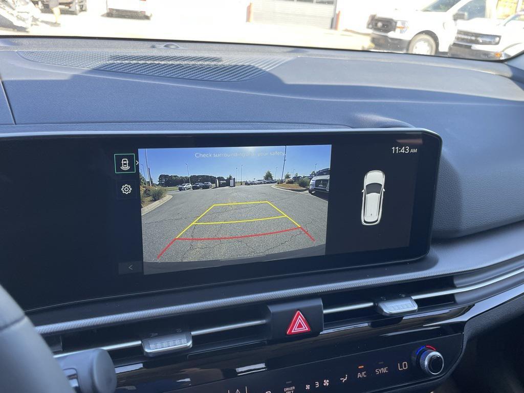 new 2026 Kia Sportage Hybrid car, priced at $32,308