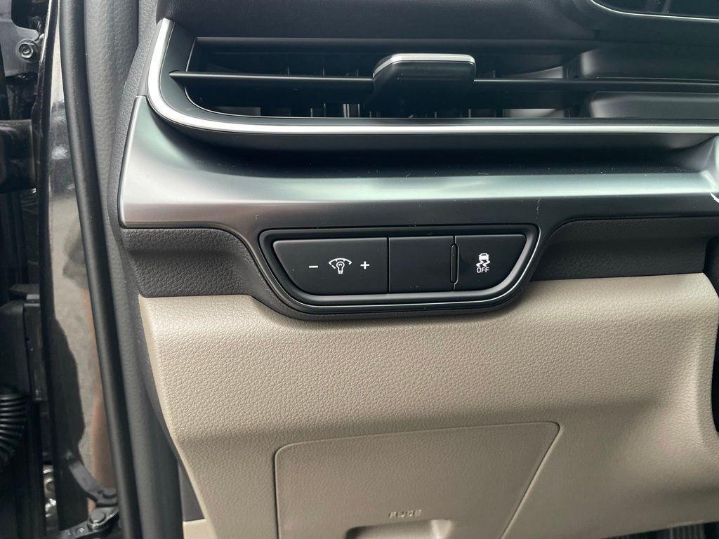 new 2026 Kia Carnival car, priced at $38,689