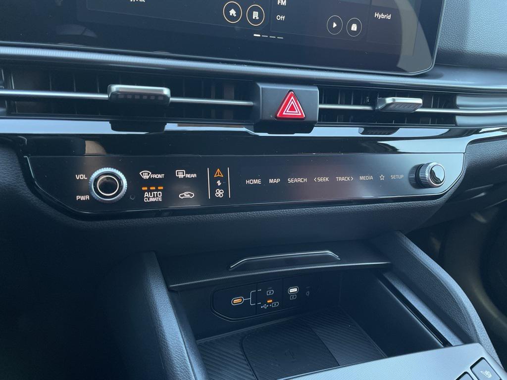 new 2026 Kia Sportage Hybrid car, priced at $39,086