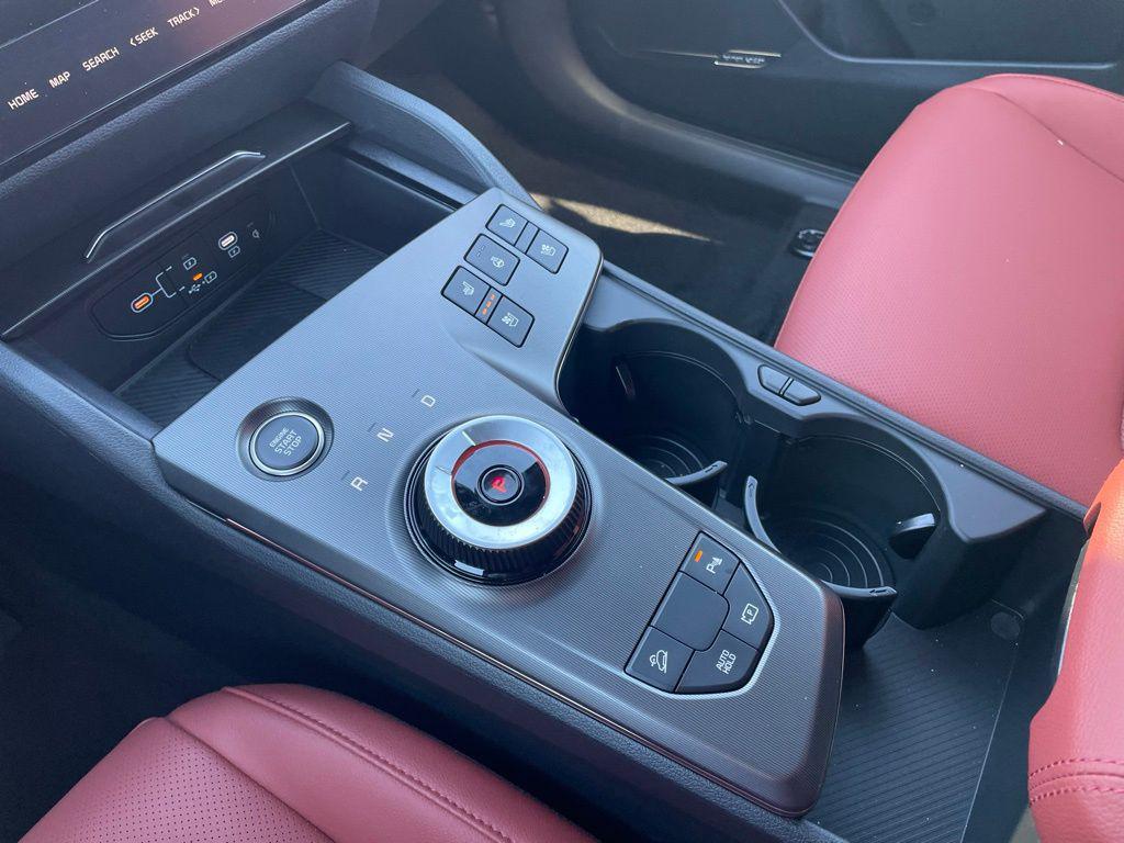 new 2026 Kia Sportage Hybrid car, priced at $39,086