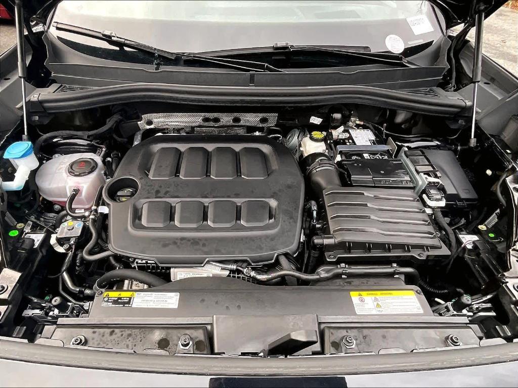 used 2025 Volkswagen Tiguan car, priced at $33,900