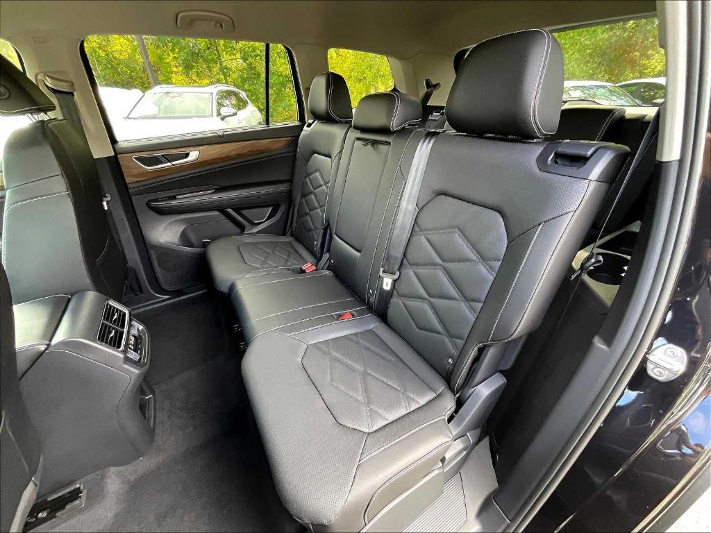 new 2026 Volkswagen Atlas car, priced at $44,853