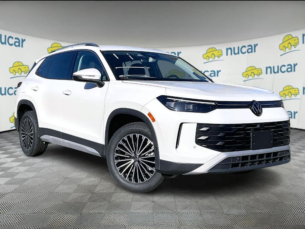 new 2026 Volkswagen Tiguan car, priced at $32,554