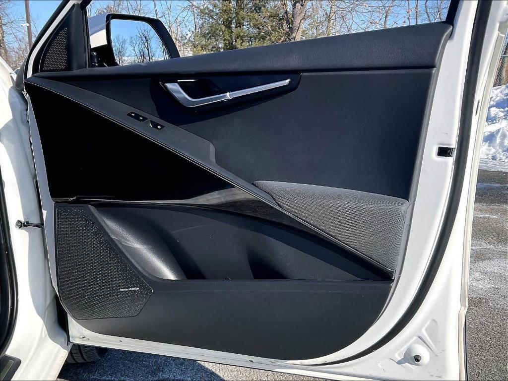 used 2023 Kia Niro EV car, priced at $21,290