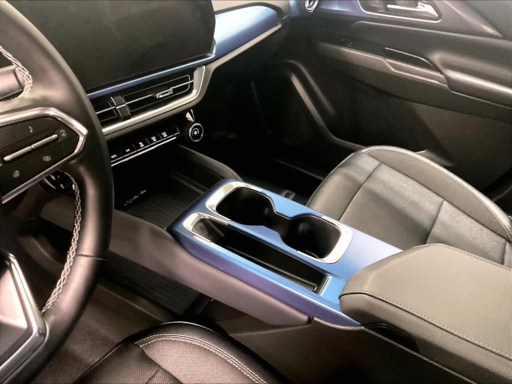 used 2025 Chevrolet Equinox EV car, priced at $24,800