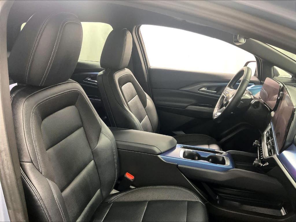 used 2025 Chevrolet Equinox EV car, priced at $24,800