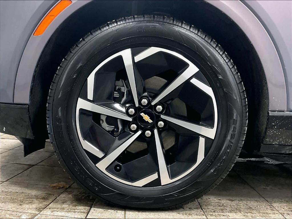 used 2025 Chevrolet Equinox EV car, priced at $24,800