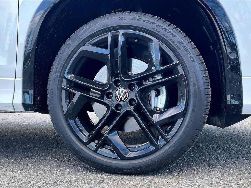 new 2026 Volkswagen Tiguan car, priced at $38,406