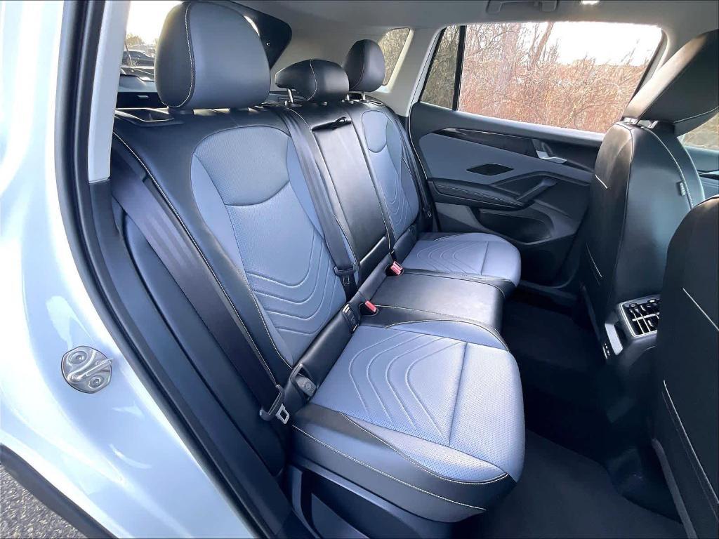 used 2025 Volkswagen Tiguan car, priced at $31,900