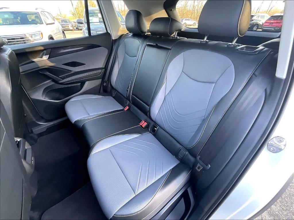 used 2025 Volkswagen Tiguan car, priced at $31,900