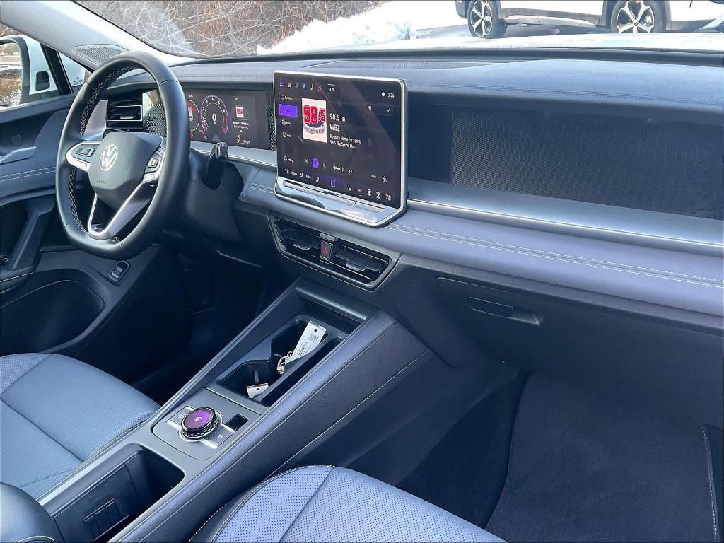 used 2025 Volkswagen Tiguan car, priced at $31,900