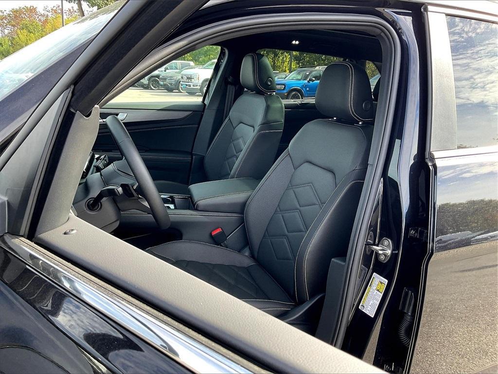 new 2026 Volkswagen Atlas Cross Sport car, priced at $44,642