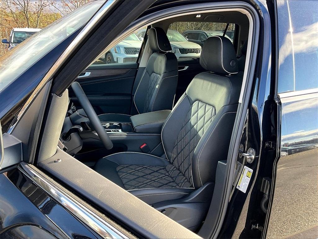 new 2026 Volkswagen Atlas car, priced at $53,065