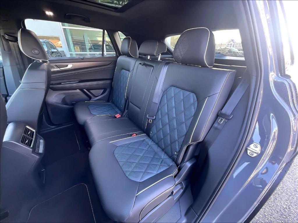 new 2026 Volkswagen Atlas Cross Sport car, priced at $52,595