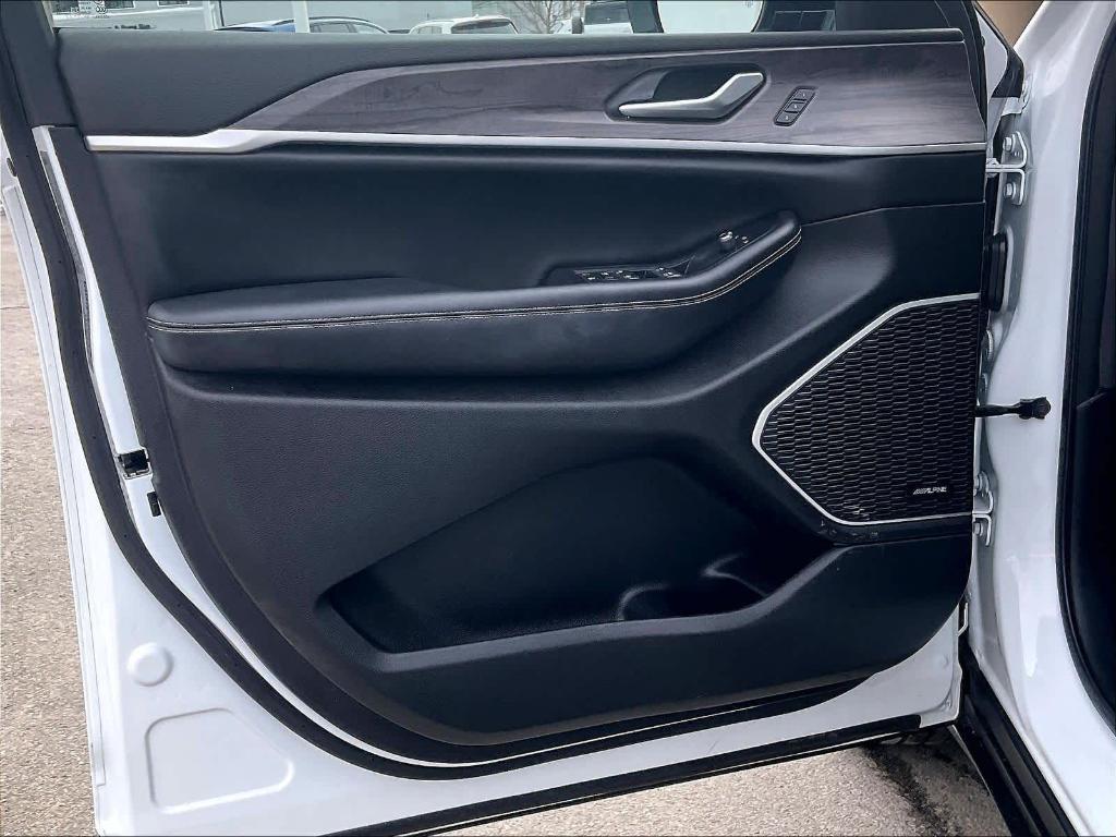 used 2023 Jeep Grand Cherokee 4xe car, priced at $27,300