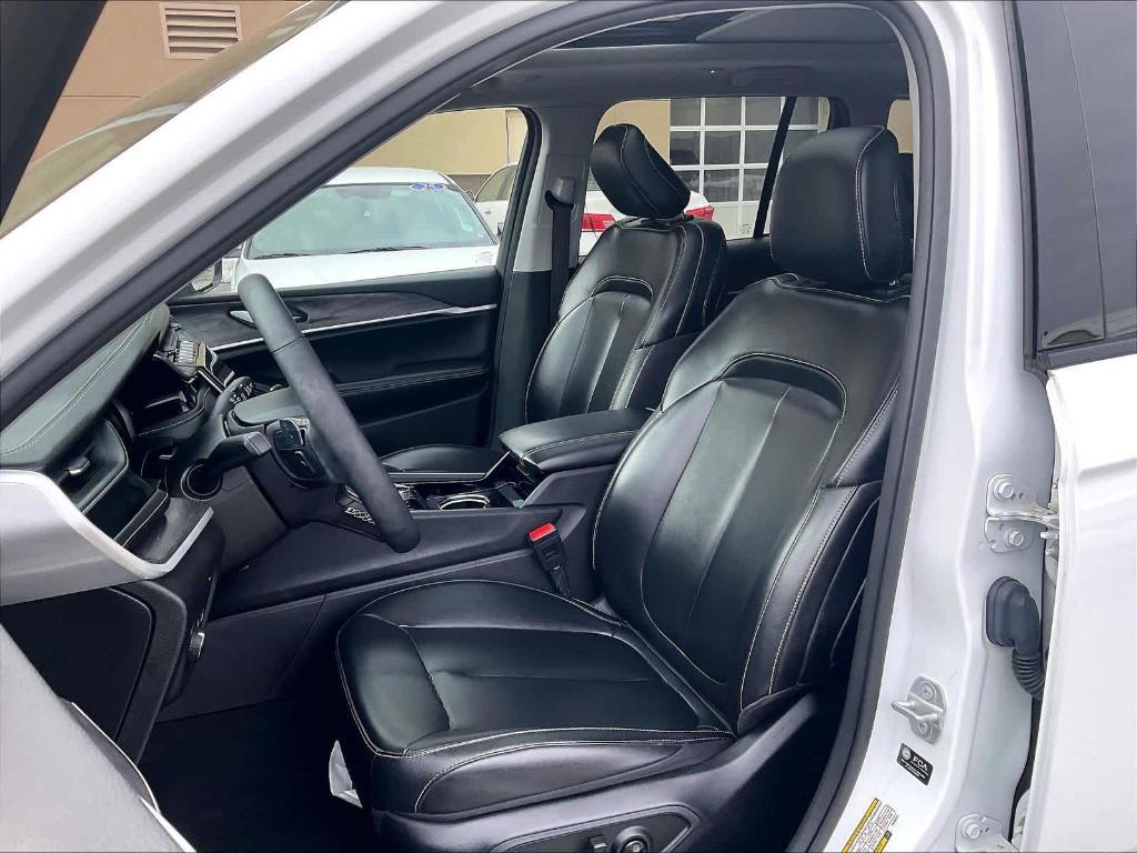 used 2023 Jeep Grand Cherokee 4xe car, priced at $27,300