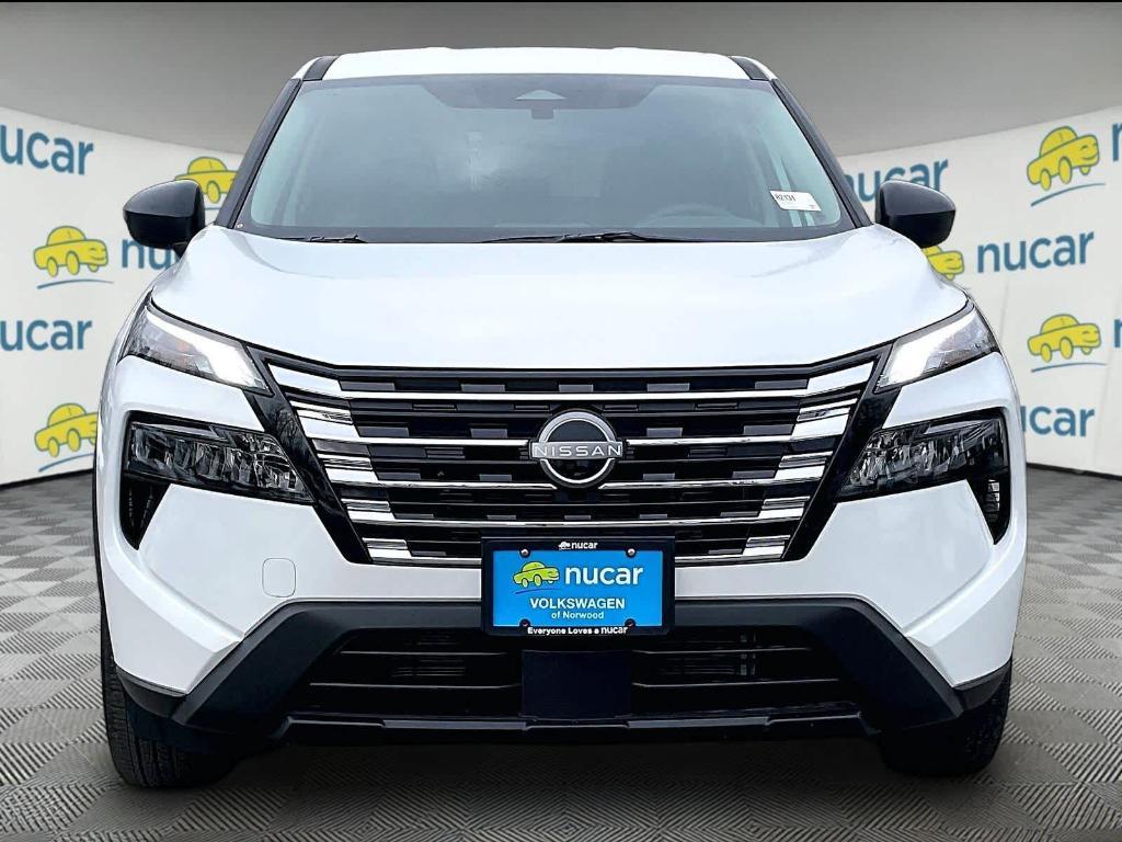 used 2025 Nissan Rogue car, priced at $24,900