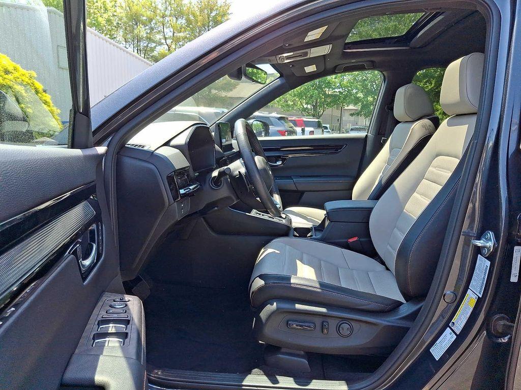 used 2023 Honda CR-V Hybrid car, priced at $36,984