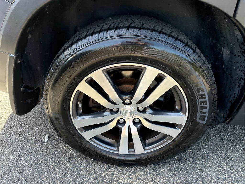 2018 Modern Steel Metallic Honda Pilot