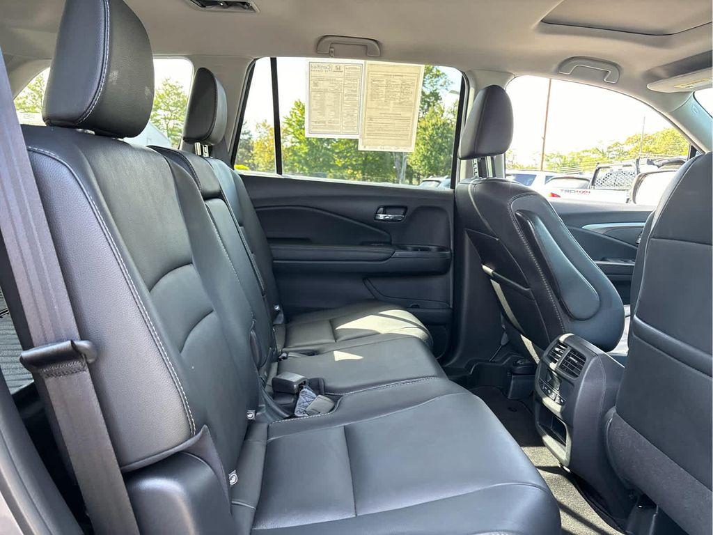 2018 Modern Steel Metallic Honda Pilot