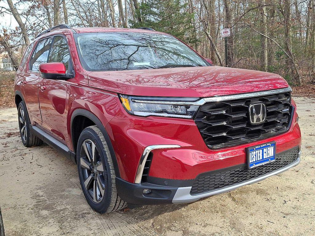 new 2025 Honda Pilot car, priced at $51,550