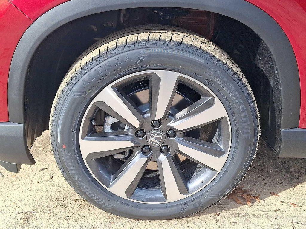 new 2025 Honda Pilot car, priced at $51,550