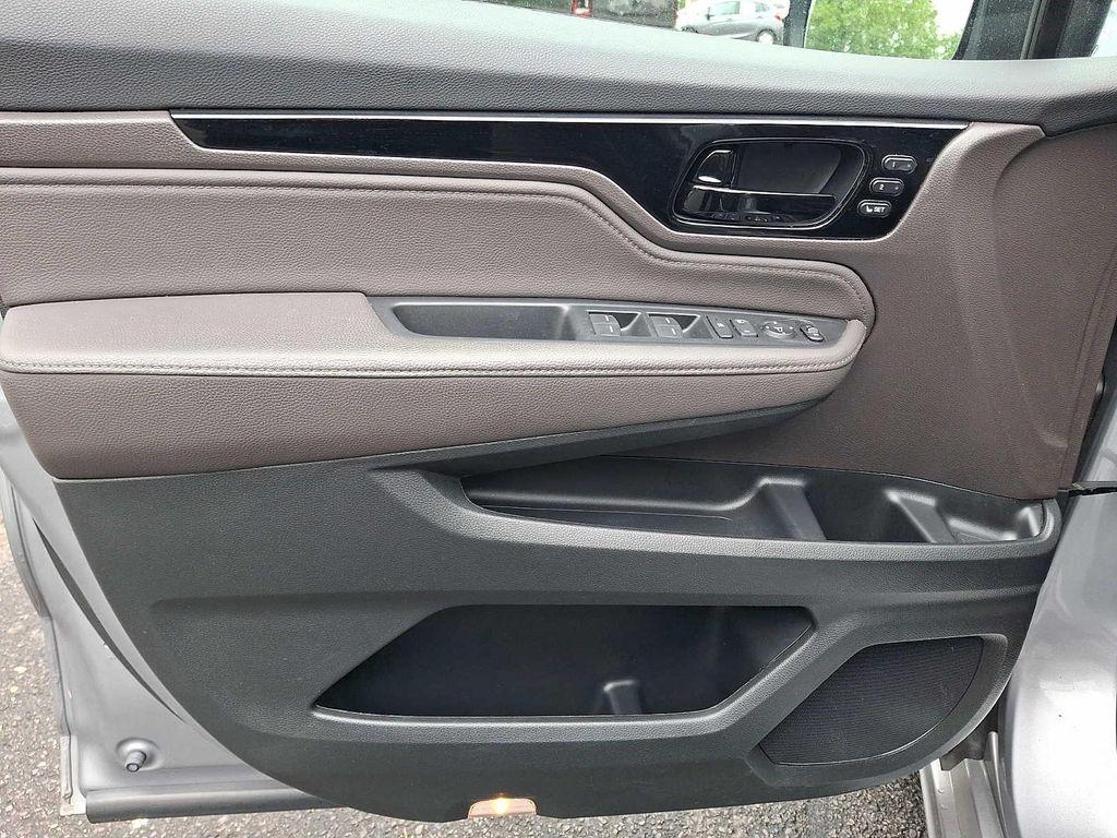 used 2023 Honda Odyssey car, priced at $37,684