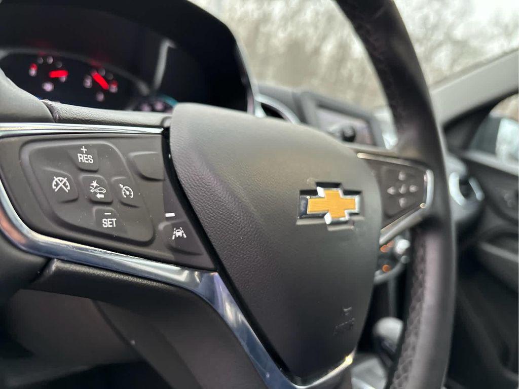 used 2023 Chevrolet Equinox car, priced at $21,935