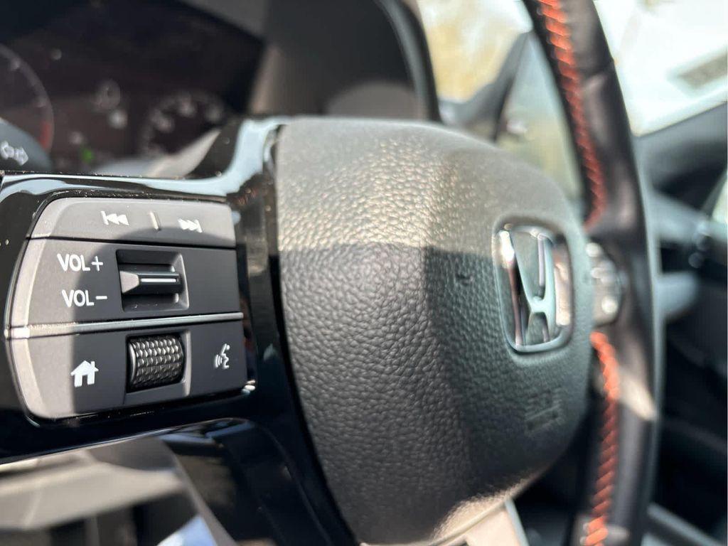 used 2025 Honda Pilot car, priced at $43,935