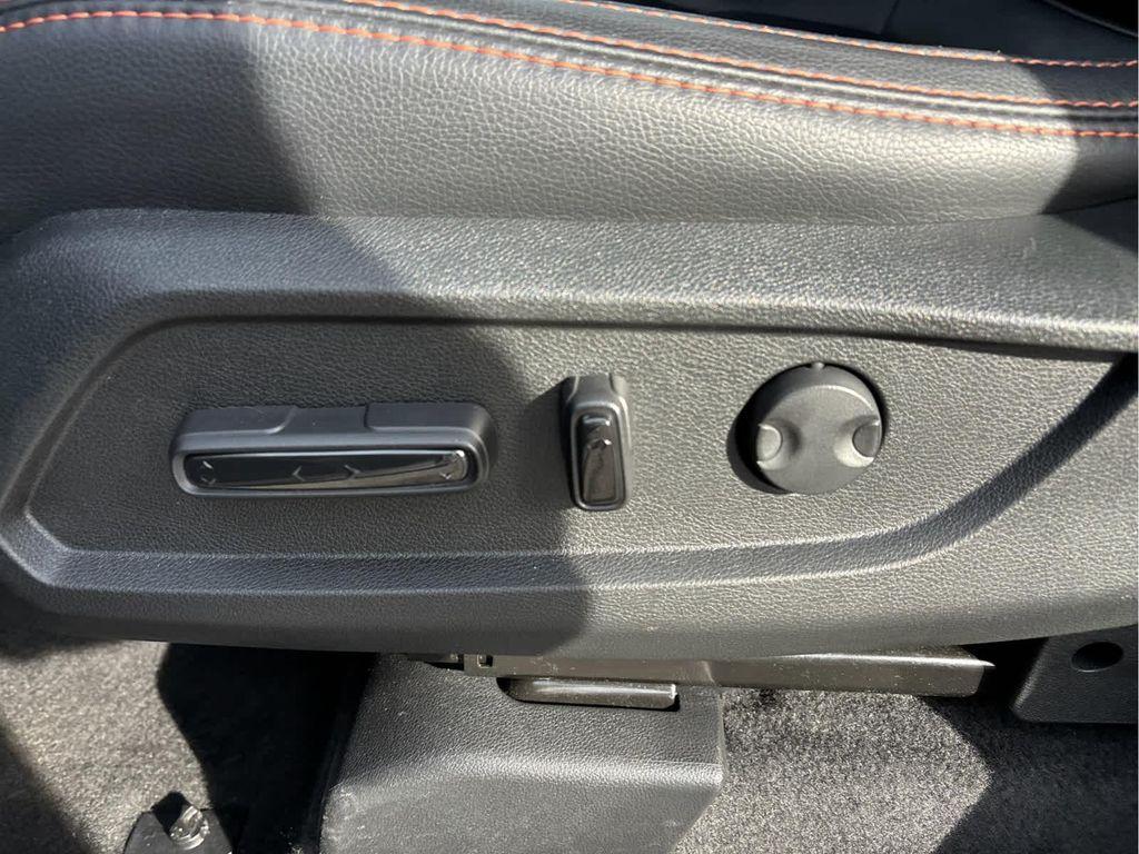 used 2025 Honda Pilot car, priced at $43,935