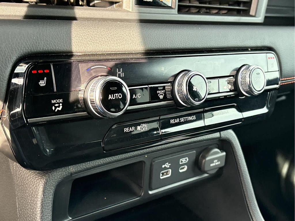 used 2025 Honda Pilot car, priced at $43,935