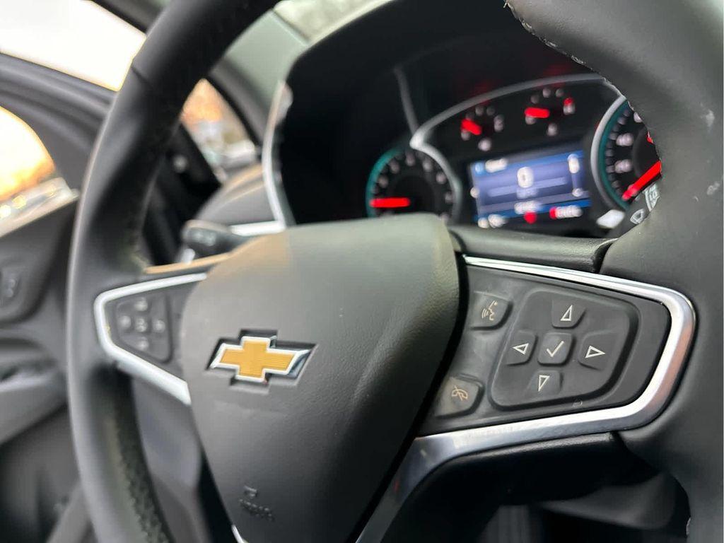used 2023 Chevrolet Equinox car, priced at $21,235