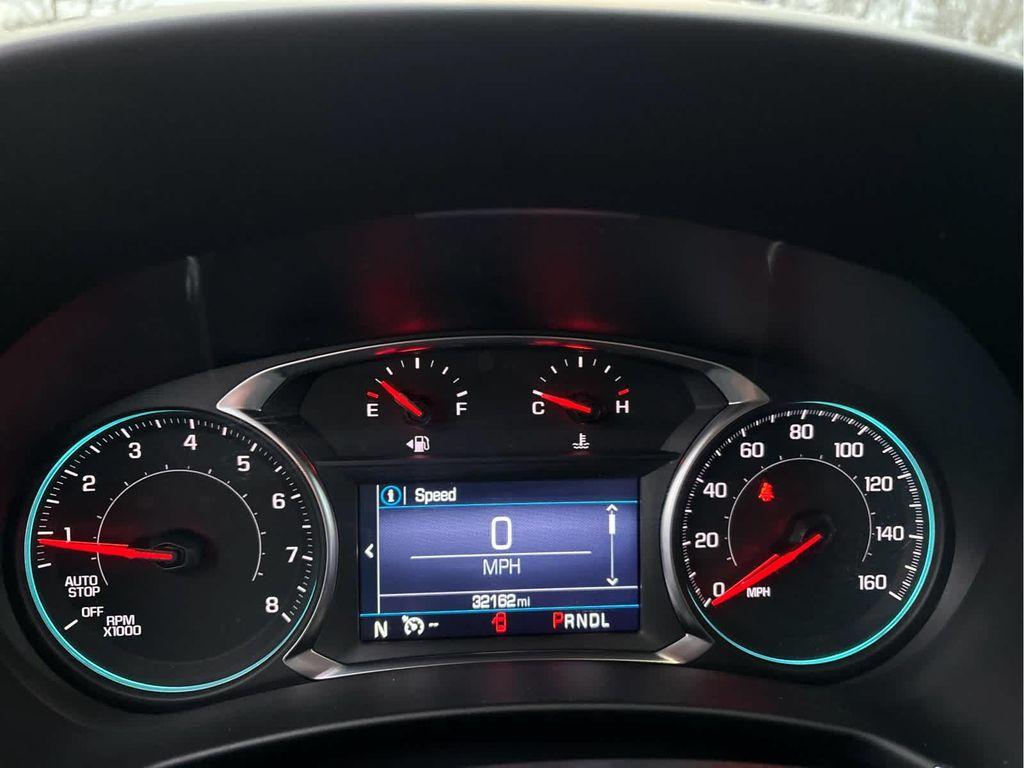 used 2023 Chevrolet Equinox car, priced at $21,235