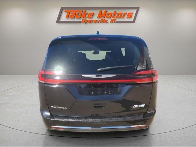 used 2023 Chrysler Pacifica car, priced at $24,500