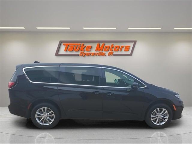 new 2026 Chrysler Pacifica car, priced at $46,010