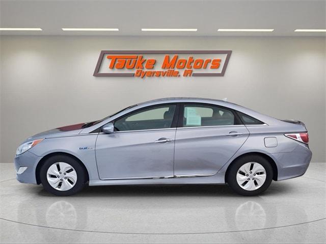 used 2014 Hyundai Sonata Hybrid car, priced at $8,000