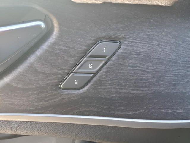 new 2025 Jeep Grand Cherokee car, priced at $50,380