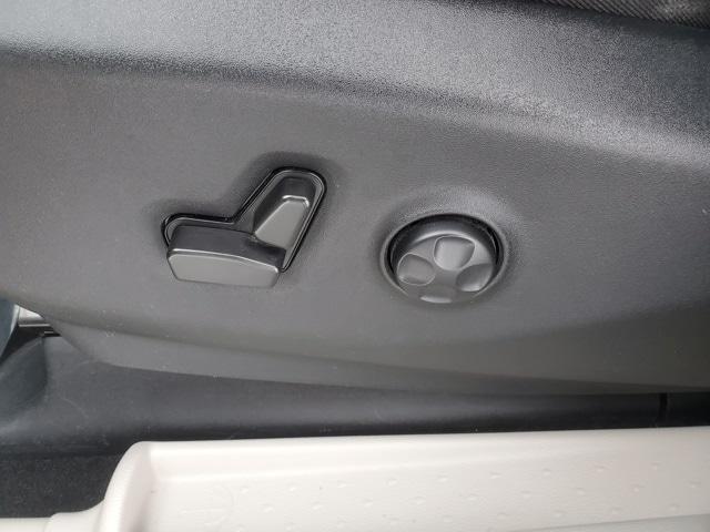 used 2022 Chrysler Pacifica car, priced at $24,000