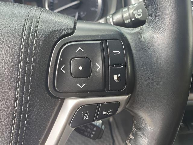 used 2019 Toyota Highlander car, priced at $29,149