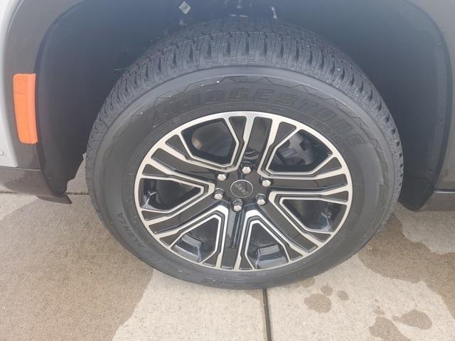 new 2026 Jeep Grand Wagoneer L car, priced at $72,755