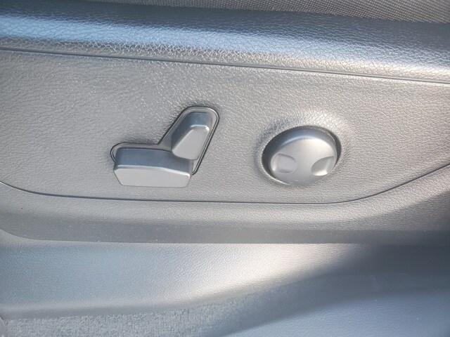 used 2022 Ram 1500 car, priced at $37,000