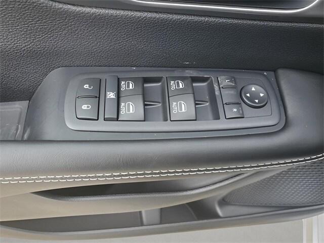 new 2026 Chrysler Pacifica car, priced at $48,450